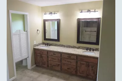 215 Monkey Road, Elgin, TX 78621 - Photo 8