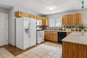 9723 Moorberry St, Austin, TX 78729 - Photo 8