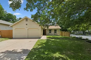 9723 Moorberry St, Austin, TX 78729 - Photo 2