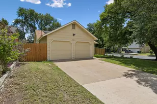 9723 Moorberry St, Austin, TX 78729 - Photo 36
