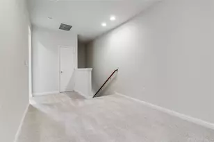 6814 E Riverside Dr, Austin, TX 78741 - Photo 12