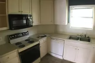 2100 San Gabriel St, Austin, TX 78705 - Photo 4