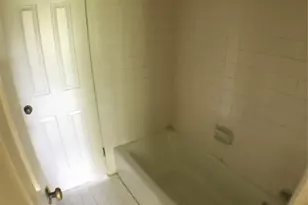 2100 San Gabriel St, Austin, TX 78705 - Photo 10