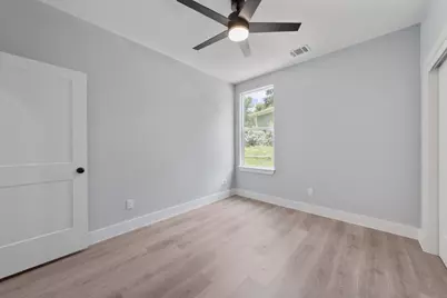 106 Halawa Court, Bastrop, TX 78602 - Photo 32