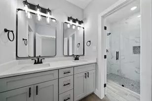 106 Halawa Ct, Bastrop, TX 78602 - Photo 24