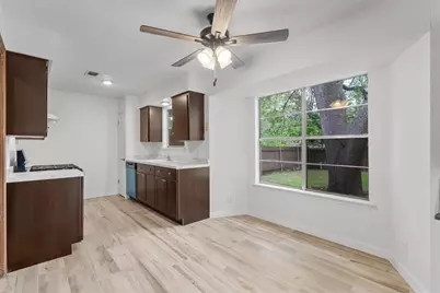 703 Huntingdon Place, Austin, TX 78745 - Photo 6