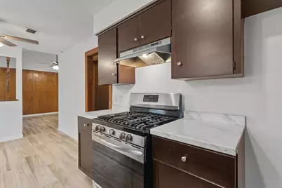 703 Huntingdon Place, Austin, TX 78745 - Photo 10