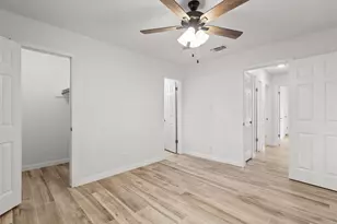 703 Huntingdon Pl, Austin, TX 78745 - Photo 14