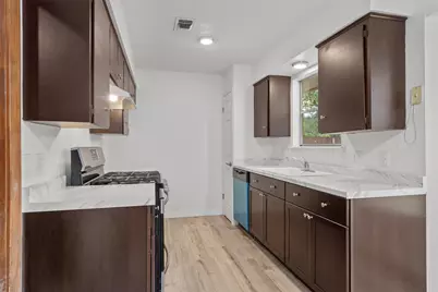 703 Huntingdon Place, Austin, TX 78745 - Photo 8