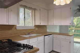 11913 Rennalee Loop, Austin, TX 78753 - Photo 10