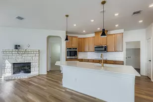 140 Outlaw Dr, Jarrell, TX 76537 - Photo 8