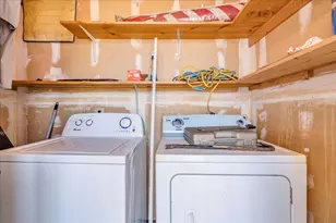 2512 E 9th St, Austin, TX 78702 - Photo 20