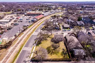 2512 E 9th St, Austin, TX 78702 - Photo 10