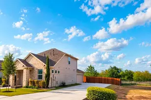 308 Stinchcomb Rd, Hutto, TX 78634 - Photo 2