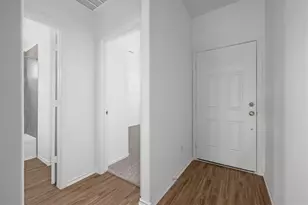 325 Escondido Cir, San Marcos, TX 78666 - Photo 10