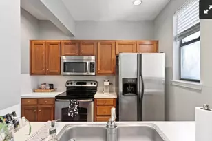 611 E 45th St, Austin, TX 78751 - Photo 10