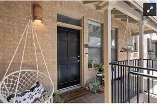 611 E 45th St, Austin, TX 78751 - Photo 2