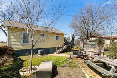 207 S Main Street, Georgetown, TX 78626 - Photo 10