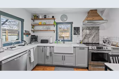 207 S Main Street, Georgetown, TX 78626 - Photo 2