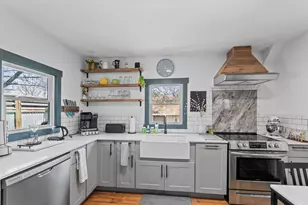 207 S Main St, Georgetown, TX 78626 - Photo 2