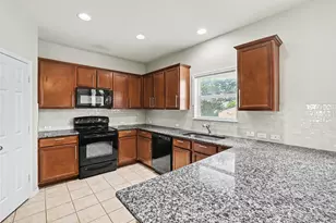 400 Falcon Ln, Leander, TX 78641 - Photo 10