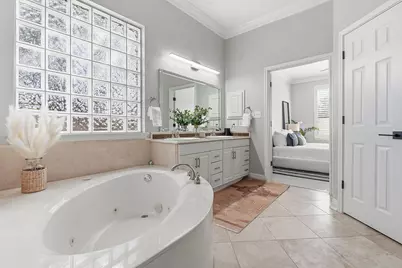 5000 Mission Oaks Boulevard #30, Austin, TX 78735 - Photo 16