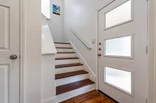 201 E 35th St, Austin, TX 78705 - Photo 14