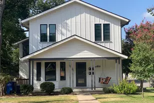 201 E 35th St, Austin, TX 78705 - Photo 2