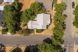 611 N Adams St, Fredericksburg, TX 78624 - Photo 30