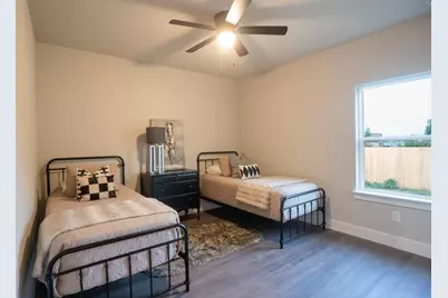 306 String Prairie Way, Smithville, TX 78957 - Photo 16