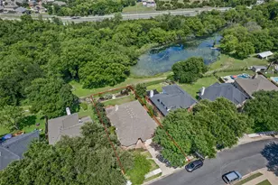 1824 Red Rock Dr, Round Rock, TX 78665 - Photo 32