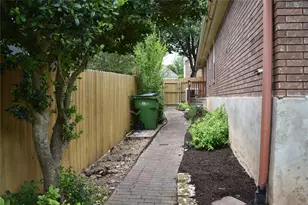 1824 Red Rock Dr, Round Rock, TX 78665 - Photo 28
