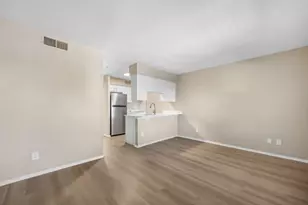 3012 Whisper Oaks Ln, Georgetown, TX 78628 - Photo 4