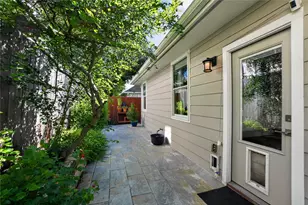 2713 Kinney Oaks Ct, Austin, TX 78704 - Photo 20