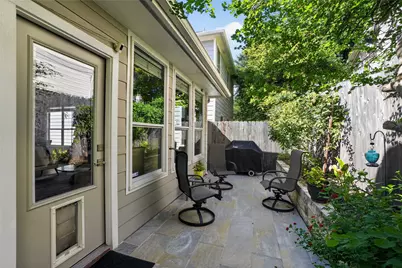 2713 Kinney Oaks Court, Austin, TX 78704 - Photo 22