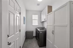 2713 Kinney Oaks Ct, Austin, TX 78704 - Photo 18