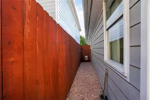 2713 Kinney Oaks Ct, Austin, TX 78704 - Photo 22
