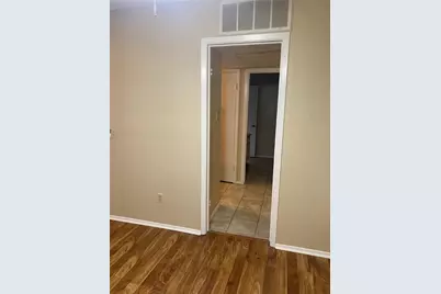 806 W 24th Street #308, Austin, TX 78705 - Photo 16