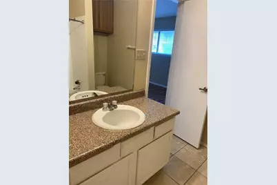 806 W 24th Street #308, Austin, TX 78705 - Photo 14