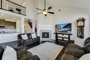 128 W Adelanta Pl, Round Rock, TX 78681 - Photo 6