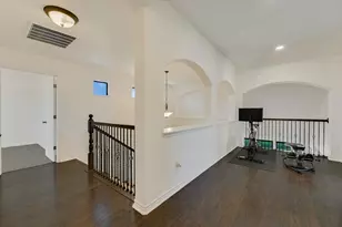 128 W Adelanta Pl, Round Rock, TX 78681 - Photo 12