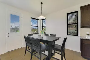 128 W Adelanta Pl, Round Rock, TX 78681 - Photo 10
