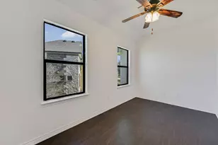 128 W Adelanta Pl, Round Rock, TX 78681 - Photo 18