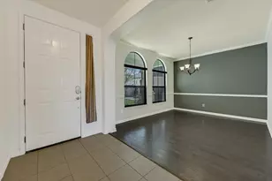 128 W Adelanta Pl, Round Rock, TX 78681 - Photo 2