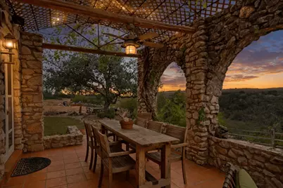 5229 Hupedo Ranch Road, Spicewood, TX 78669 - Photo 10