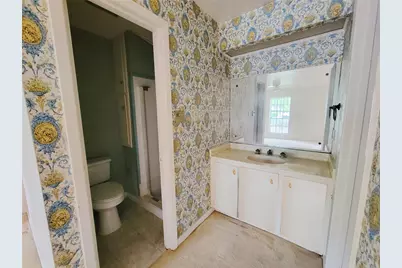 6605 Highpoint Drive, Austin, TX 78723 - Photo 8