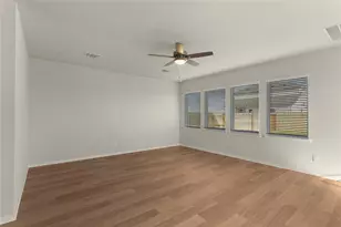 25528 Flora Bella Ln, Elgin, TX 78621 - Photo 6
