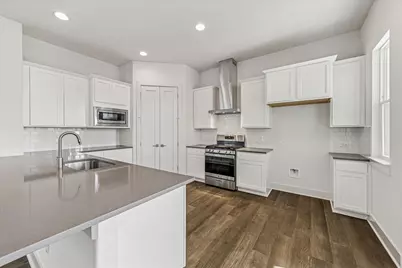 1531 N Red Bud Lane #24, Round Rock, TX 78665 - Photo 2