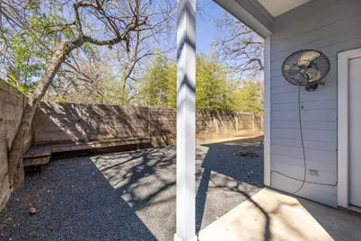 802 Valdez Street #B, Austin, TX 78741 - Photo 20