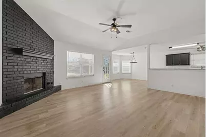 1101 E Johnson Street, Burnet, TX 78611 - Photo 4